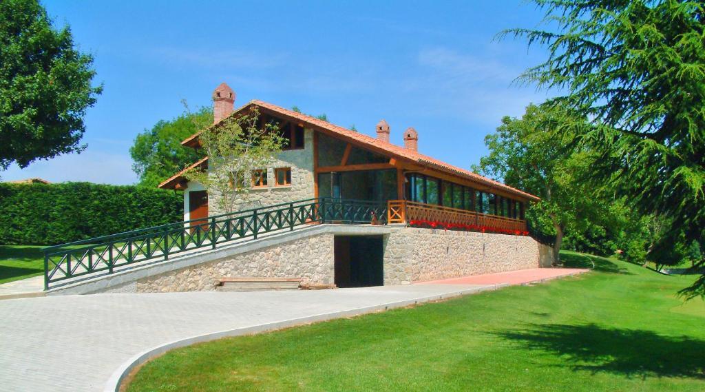Hotel Aldama Golf Quintana de Llanes Exteriör bild