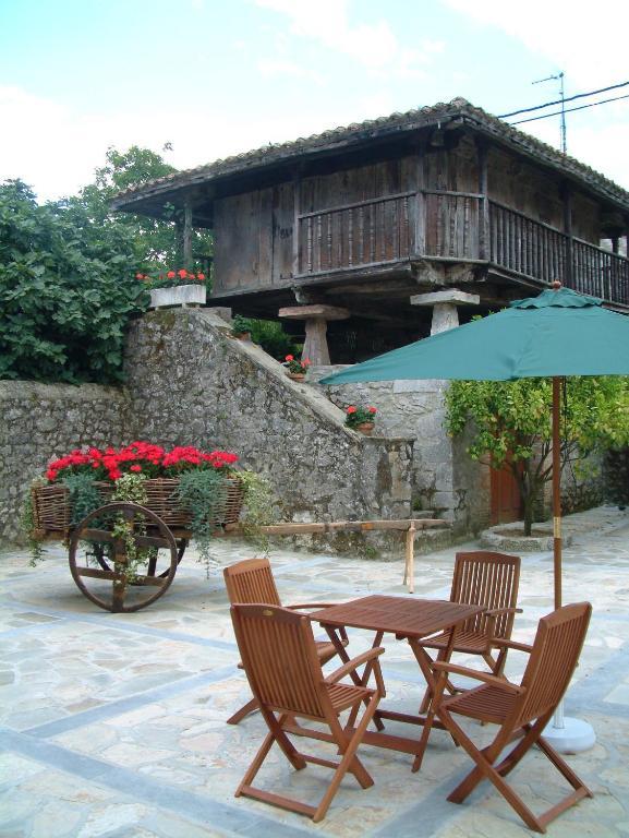 Hotel Aldama Golf Quintana de Llanes Exteriör bild