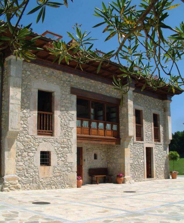 Hotel Aldama Golf Quintana de Llanes Exteriör bild